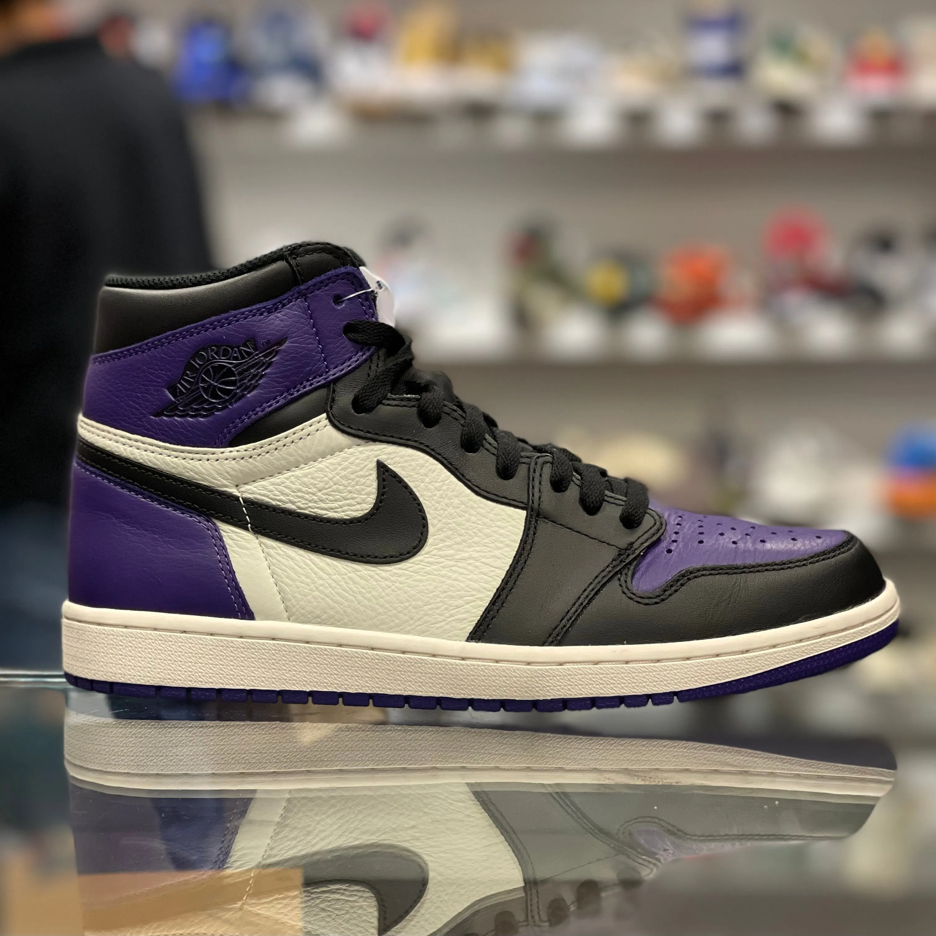 Air Jordan 1 Retro High OG “Court Purple”