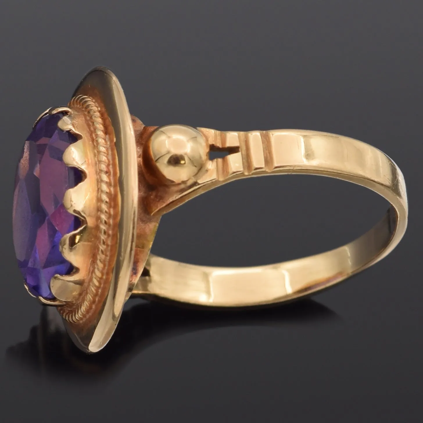 Antique 14K Yellow Gold 3.33 Carat Purple Sapphire Ring Size 4