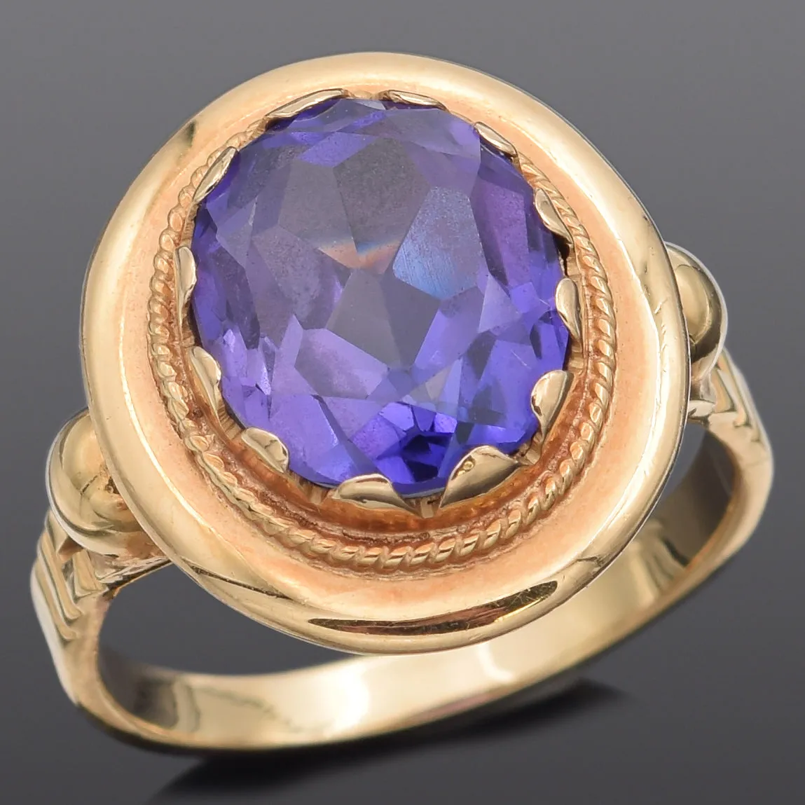 Antique 14K Yellow Gold 3.33 Carat Purple Sapphire Ring Size 4