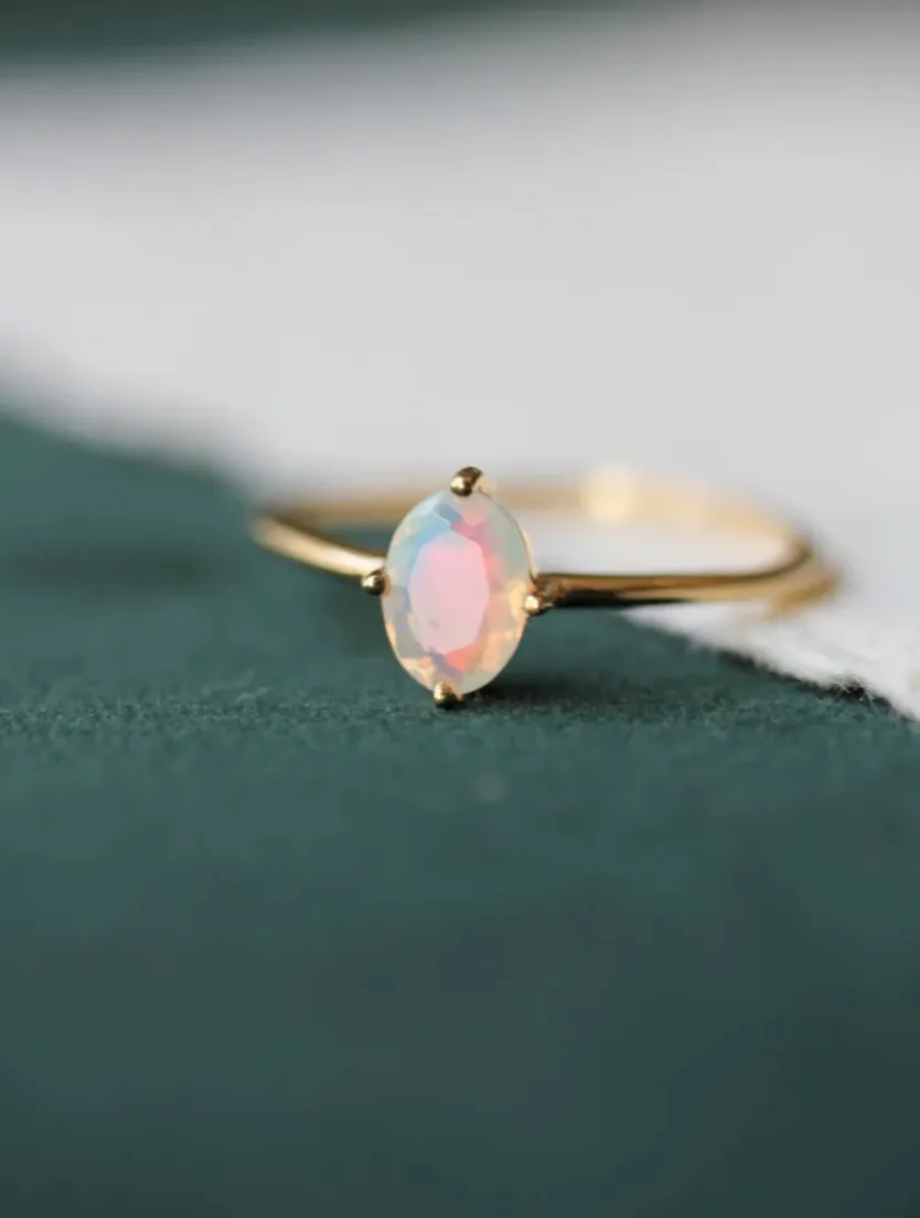 Ava Ring ? Opal