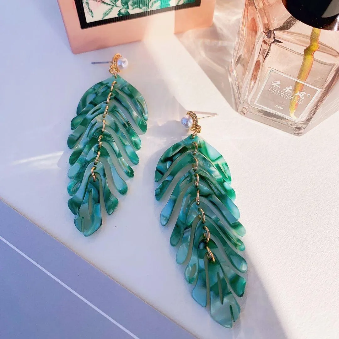 Fashion Seaside Resort Style Acrylic Leaf Earrings For Women