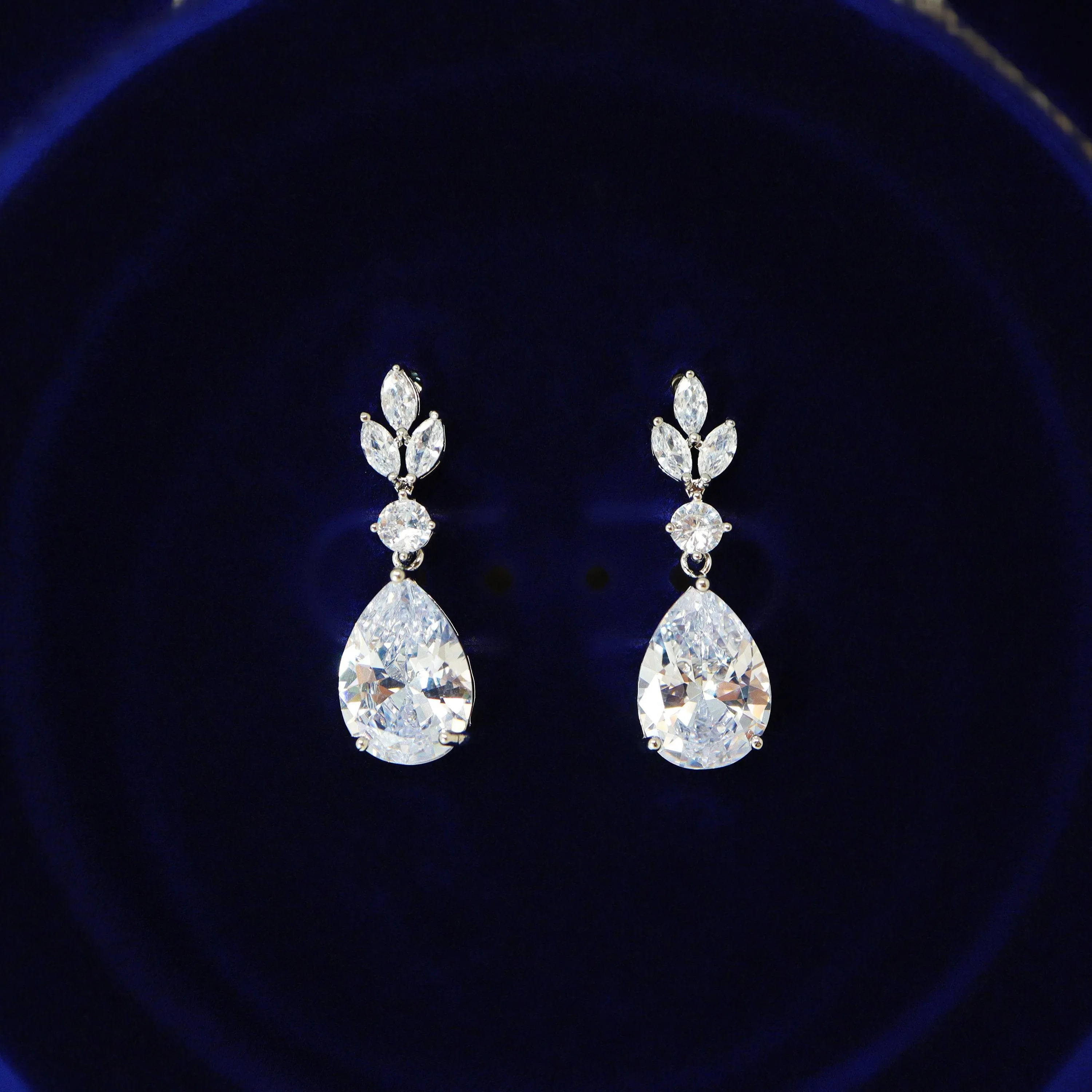 Swarovski Crystal Leaves drop Earrings, Bridal Jewelry, Bridal Earrings, Crystal Bridal Earrings, Necklace Set