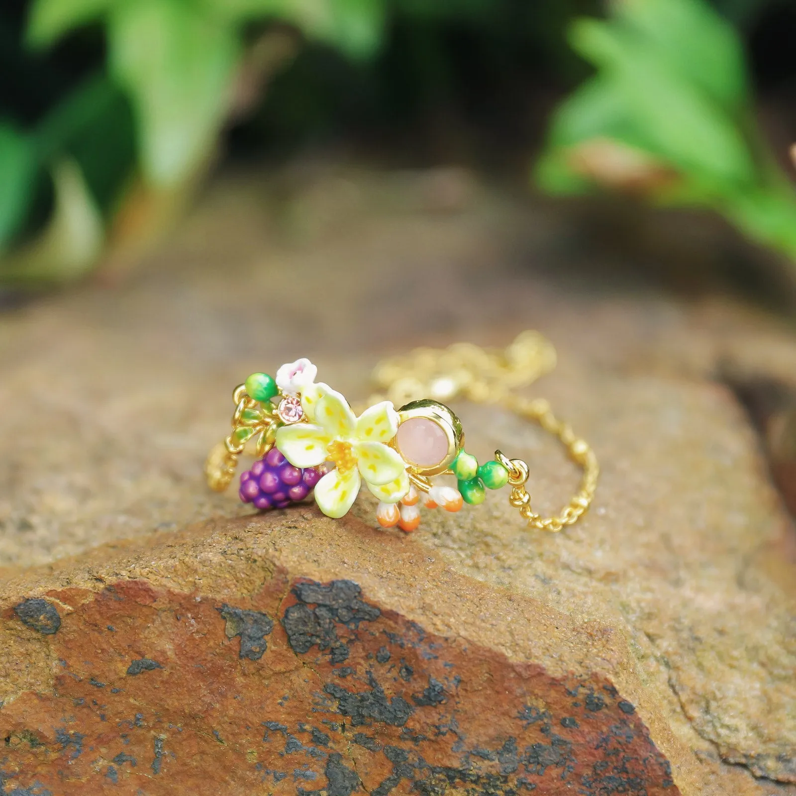 Sweet Grape Flower Gemstone Gift Set with Gift Wrapping