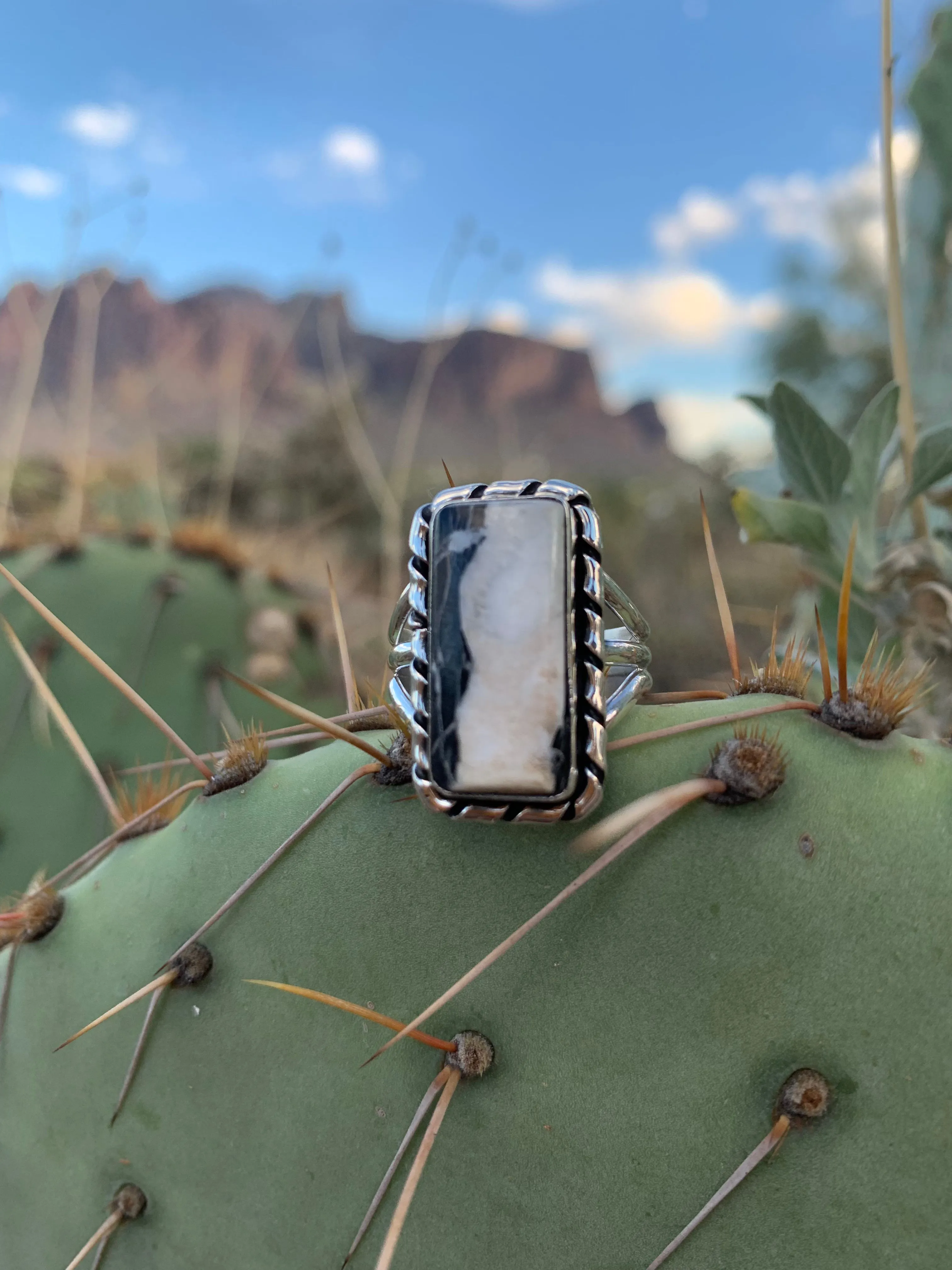 White Buffalo ring size 7 1/2